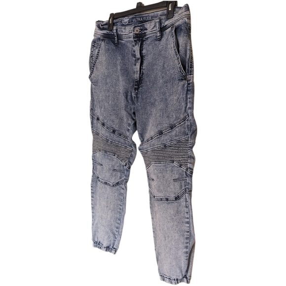 Acid wash stretch denim joggers with interesting details - Picture 2 of 6